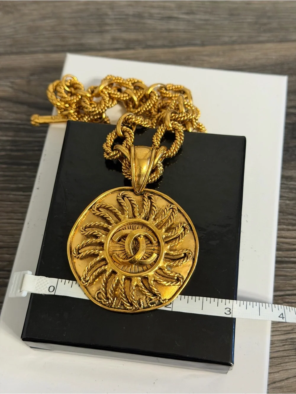 CHANEL Vintage Gold Sun CC Medallion Rope Necklace